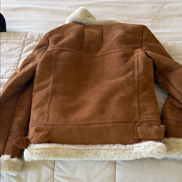 Hollister Chestnut Faux Suede Jacket with Cream Shearling - Picture 5 of 5